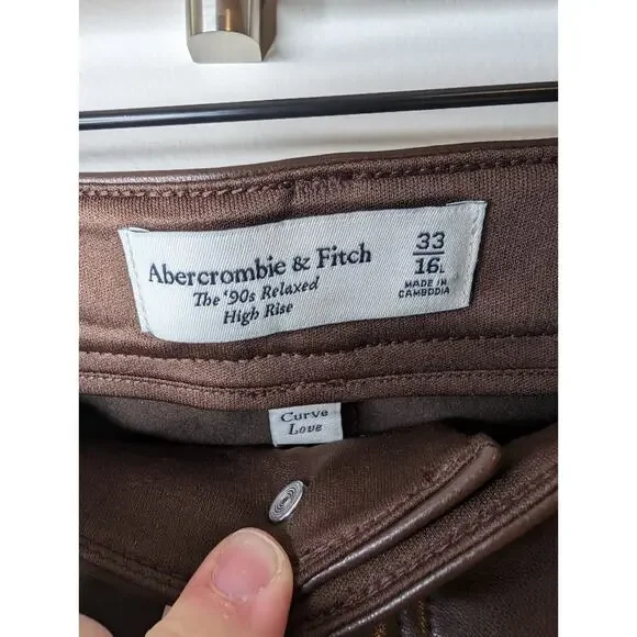 Abercrombie & Fitch 90’s Straight Ultra High Rise Brown Faux Leather Pant Sz 33